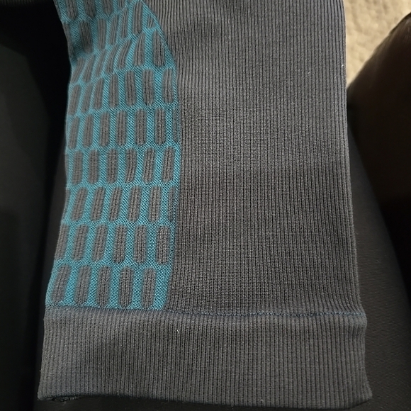 Lululemon Wunder Under Full Length High Waist Green Gray Leggings Size 8 Texture - Picture 8 of 9